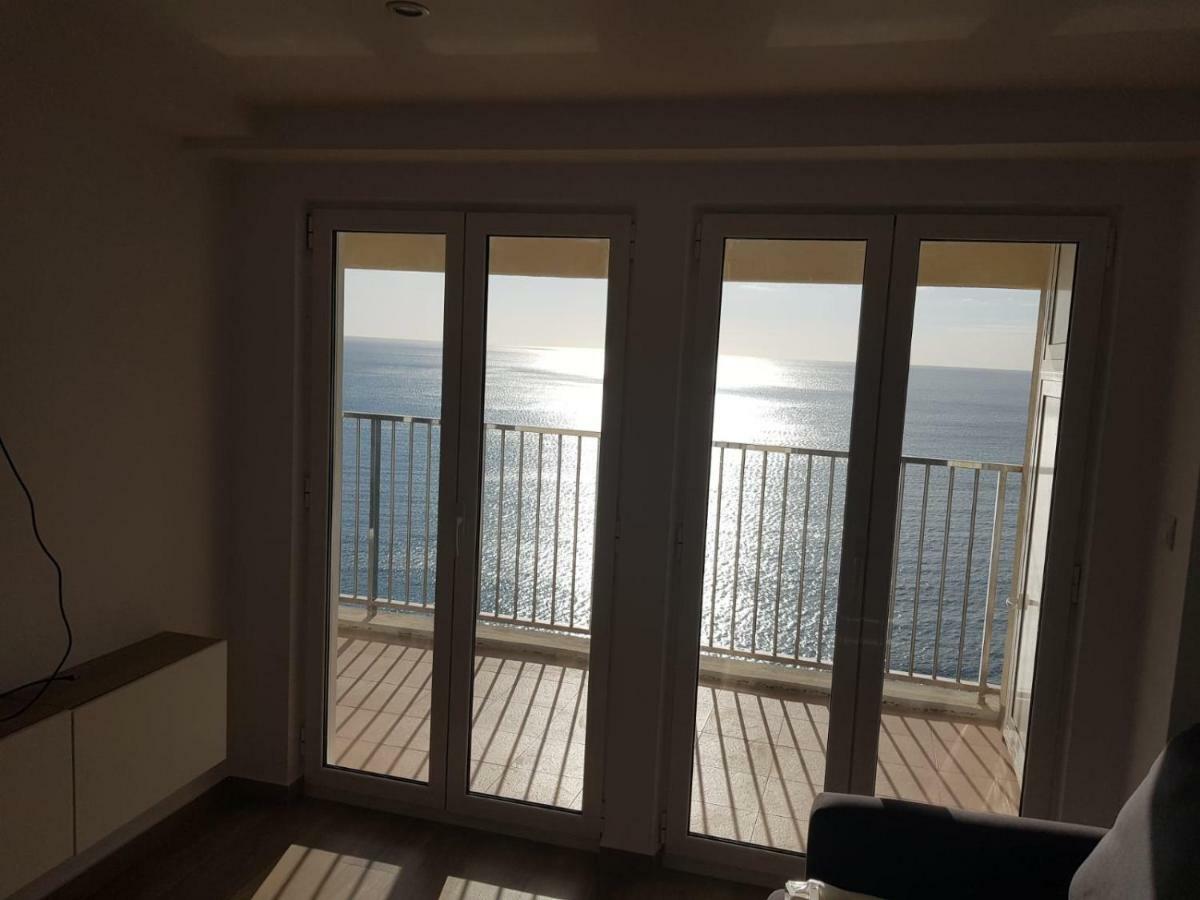 Apartamento En Primera Linia Vistas Al Mar ปลาตจาดาโร ภายนอก รูปภาพ